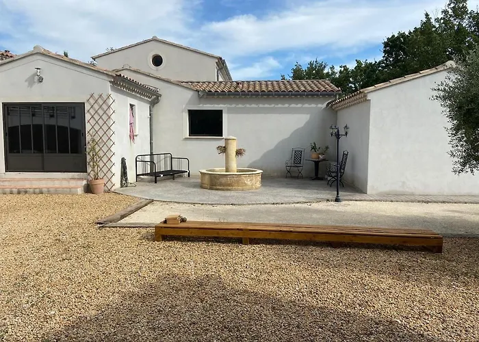 Belle Contemporaine Avec Piscine Casa de Férias Laudun
